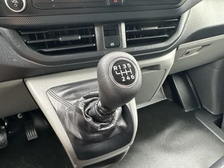 Ford Transit Custom 2024 - 2.0 TDCI 136 PK TREND / L2H1 / 2.740 KG AHG / CAMERA / CRUISE / 3 ZITS / AIRCO / CARPLAY zdjecie 16