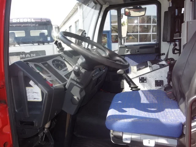 MAN LE 2002 - 220C GODIVA POMP 2000 LITER TANK,MANUAL GEARBOX obrázek 11