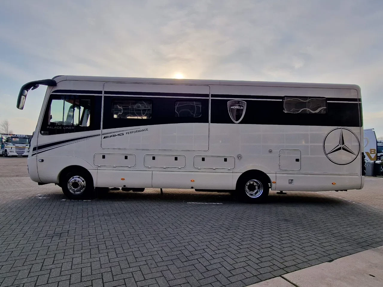 Mercedes-Benz 2018 - Morelo Palace Liner 97 GO Slide-Out 300pk Slide-Out + Smart Garage afbeelding 6