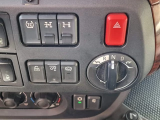 DAF XF 510 2017 - Ginaf 8x4*4 - Tipper - Euro 6 - Steering axle - Steel front suspension afbeelding 26