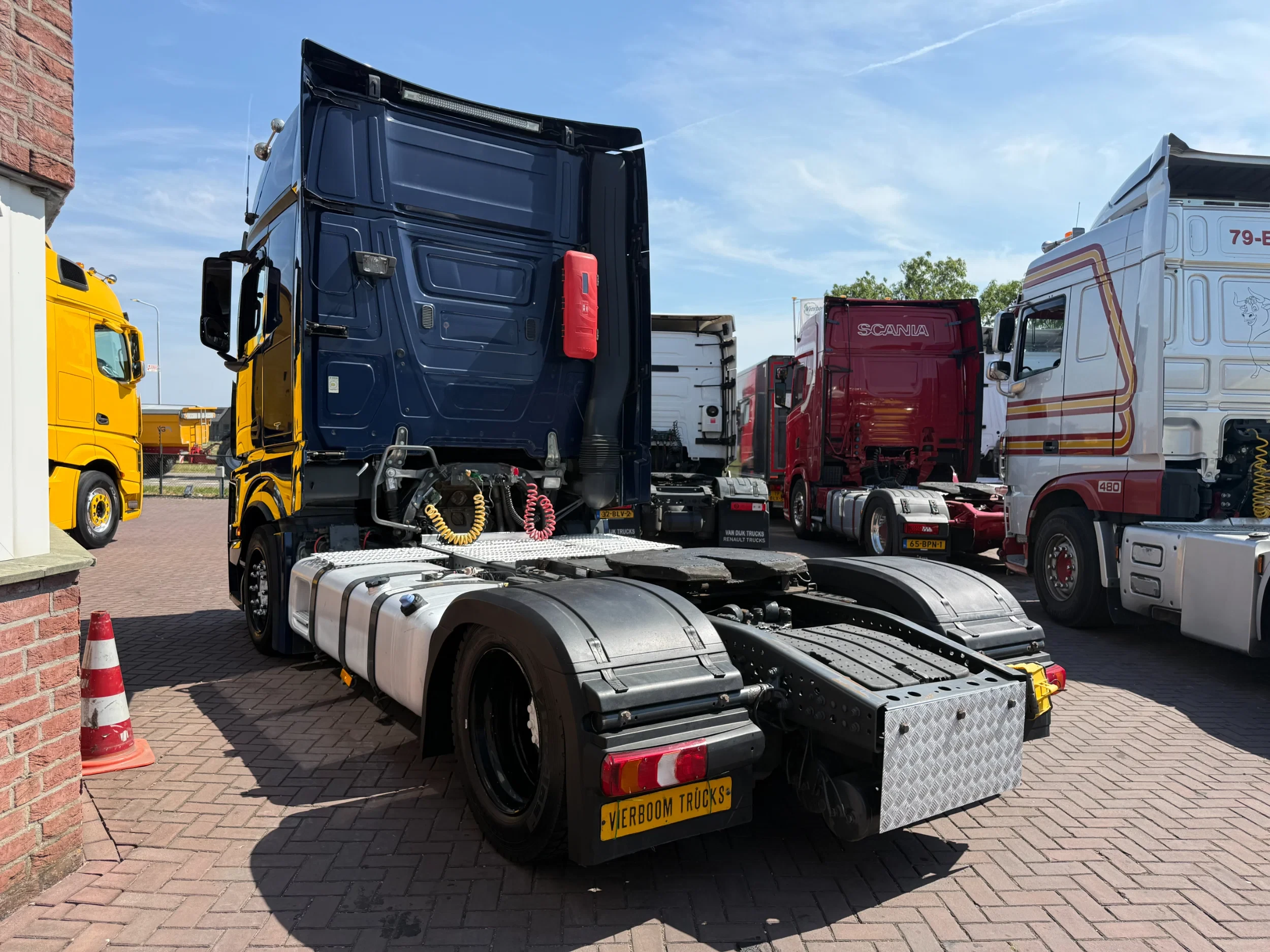 Mercedes-Benz Actros 2017 - 1845 1845LLS Gigaspace / Retarder / Hefschotel / afbeelding 3