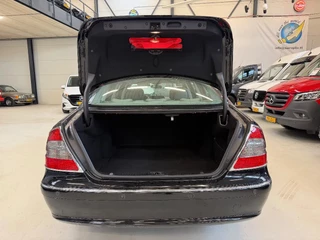 Mercedes-Benz E-Class 2007 - 200 Kompressor Limousine 8 Persoons Automaat Airco Cruisecontrol 94100KM immagine 11