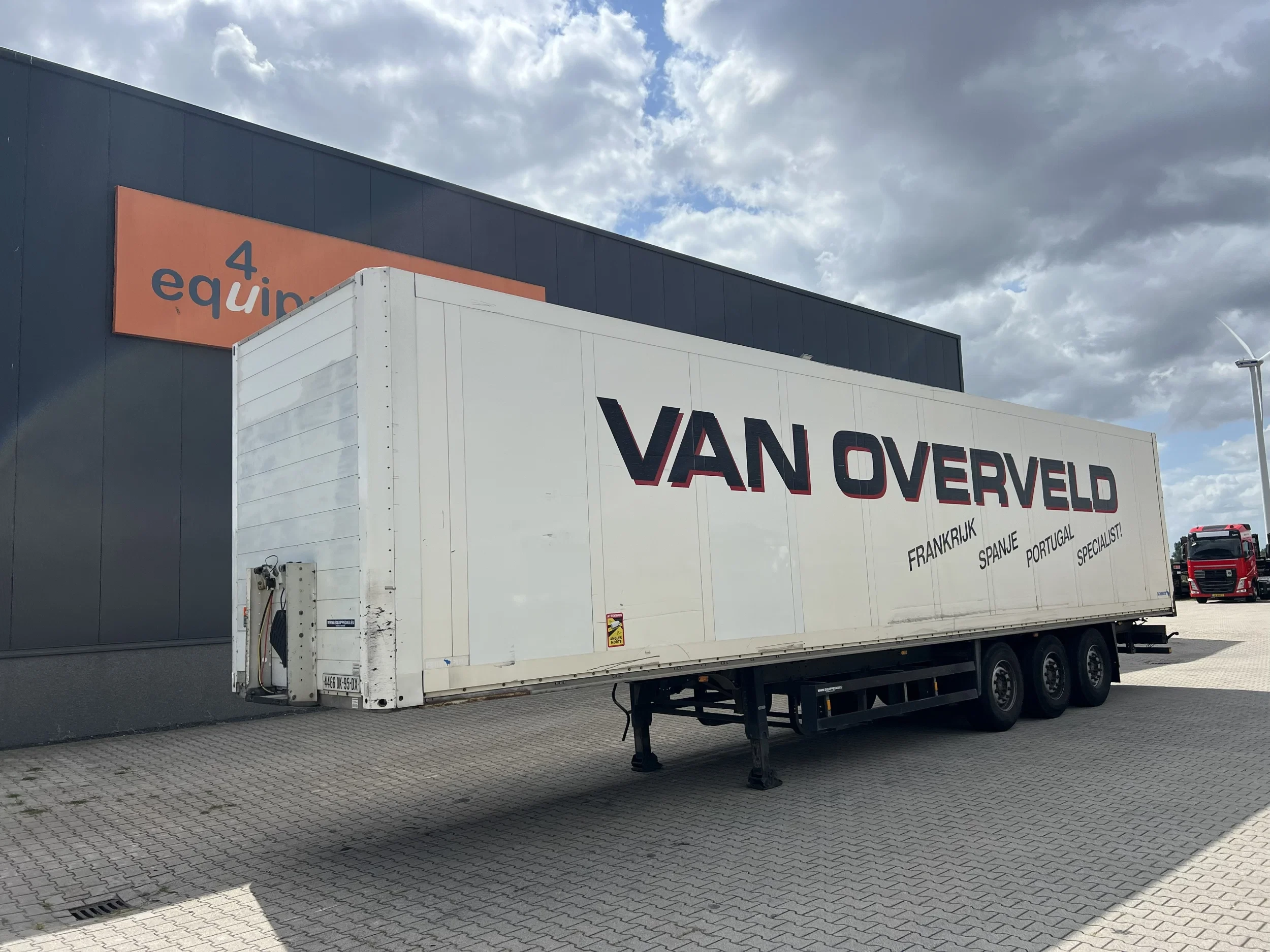 Schmitz Cargobull SKO 24 2008 - SKO24 / SAF DISC / 2x LIFTAXLE / GALVANIZED / NL-TRAILER afbeelding 1