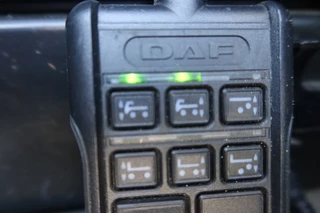 DAF XF480 2019 - 6X2 schuifzeil + schuifdak, Voorbereiding les auto image 7