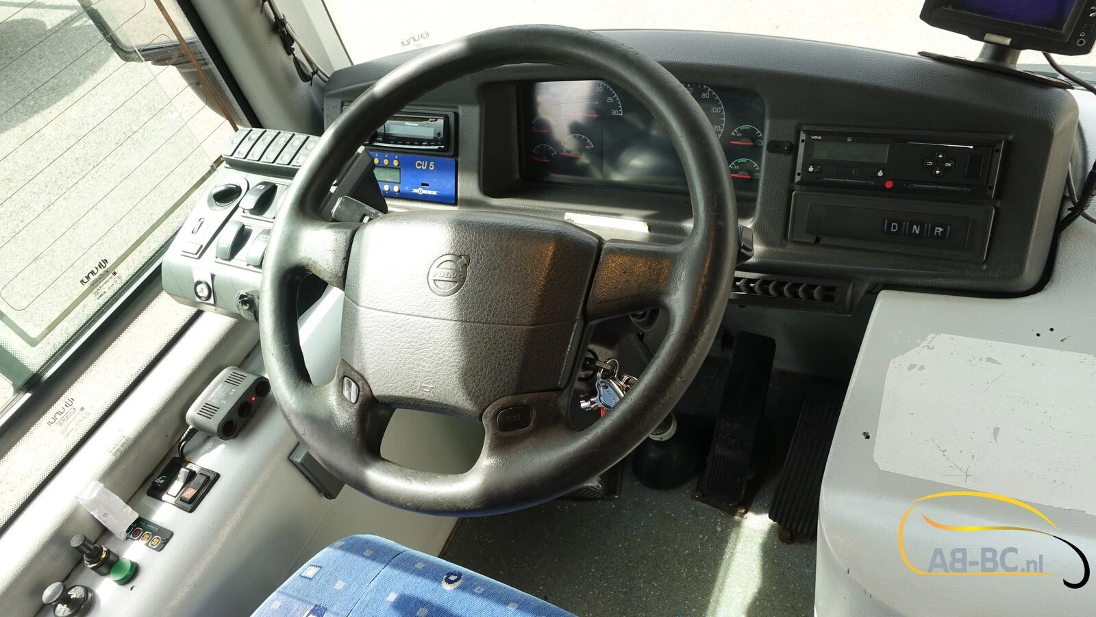 Volvo UNVI SIGHTSEEING (2 pieces available) EURO 5 2009 afbeelding 36