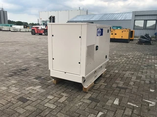FG Wilson 2026 - P16-1 - 16 kVA Genset - DPX-16001 imagen 2 miniatura