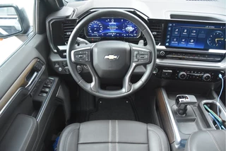 Chevrolet Silverado 2024 - 1500 6.2 High Country obrazek 37