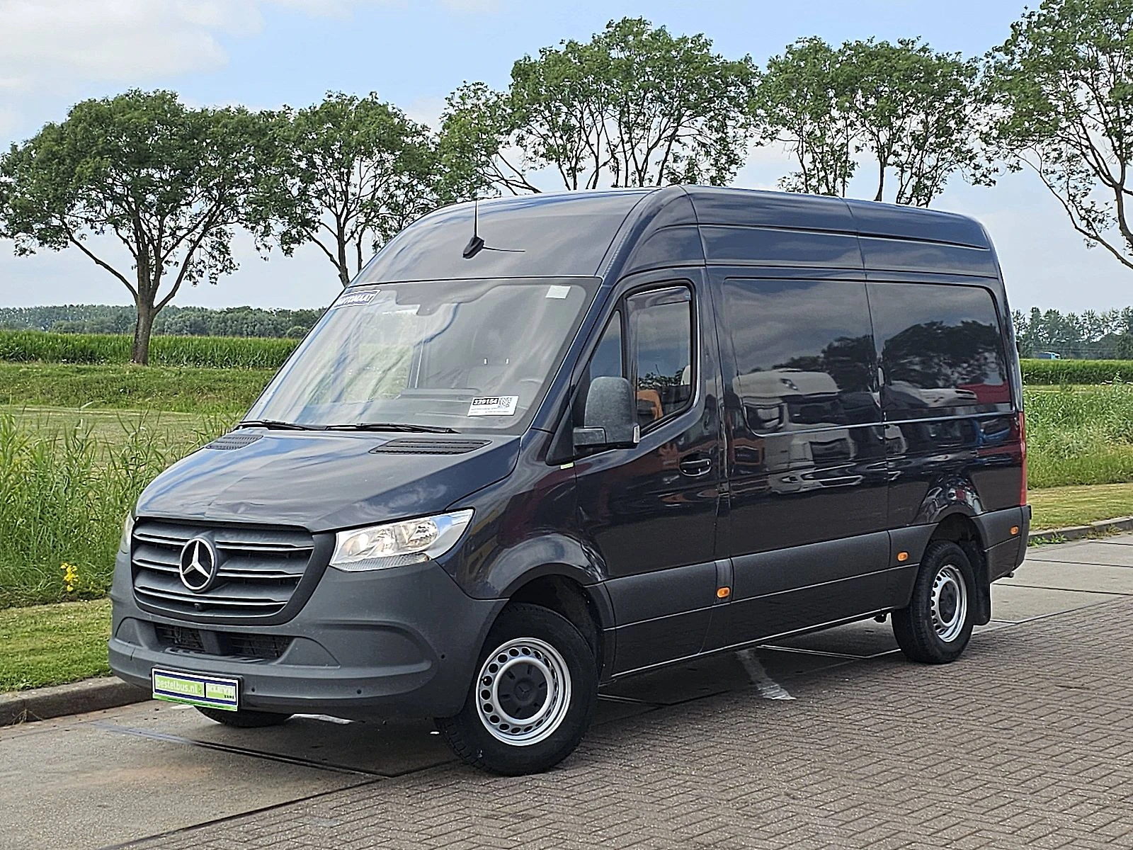 Mercedes-Benz Sprinter 2021 - 317 zdjęcie 2