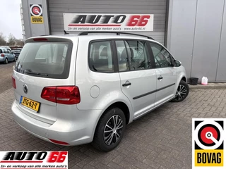 Volkswagen Touran 2014 - 1.2 TSI Easyline BlueMotion изображение 3