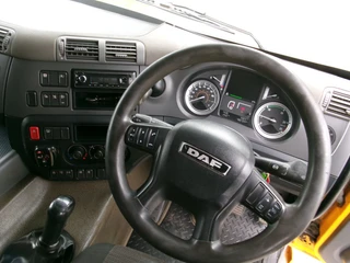 DAF CF 330 2016 - 6X2 LIFTAS obrazek 7