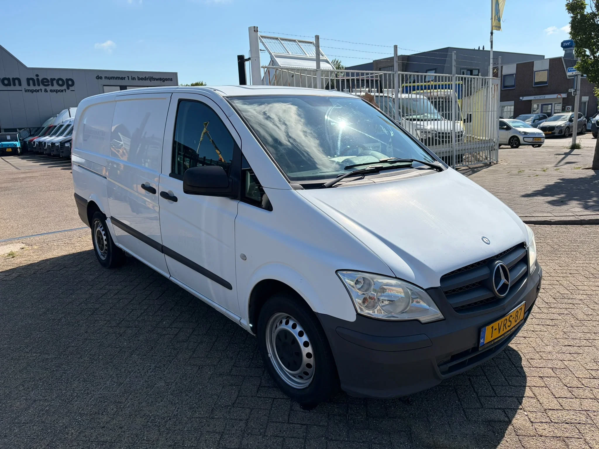 Mercedes-Benz Vito 2011 - 110CDI L2H1 Airco 3 Zits Bild 3