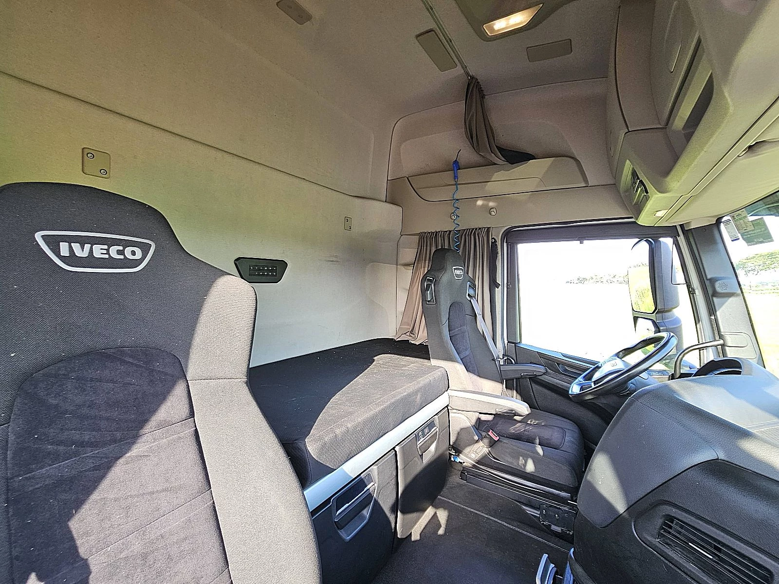 Iveco 2021 - S-WAY AS440S46 obrázek 16