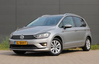 Volkswagen Golf Sportsvan 2015 - 1.4 TSI Highline Automaat AllSeason Trekhaak Stoelverwarming LED !!NIEUWBINNEN!! изображение 2 миниатюра