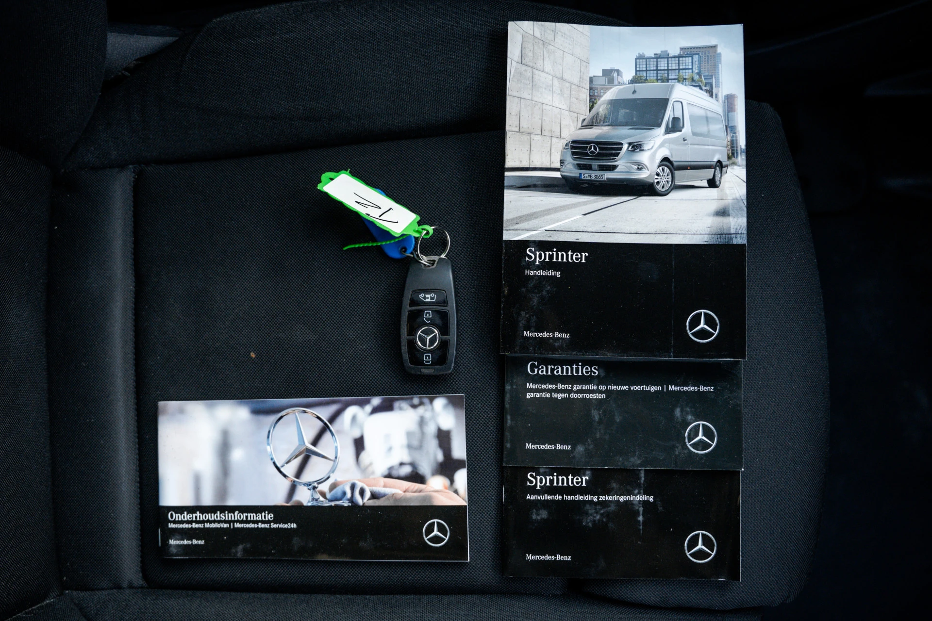 Mercedes-Benz Sprinter 2021 - 311 CDI RWD L2H2 | Volledig Ingericht | Mbux | Camera | Climatronic afbeelding 26