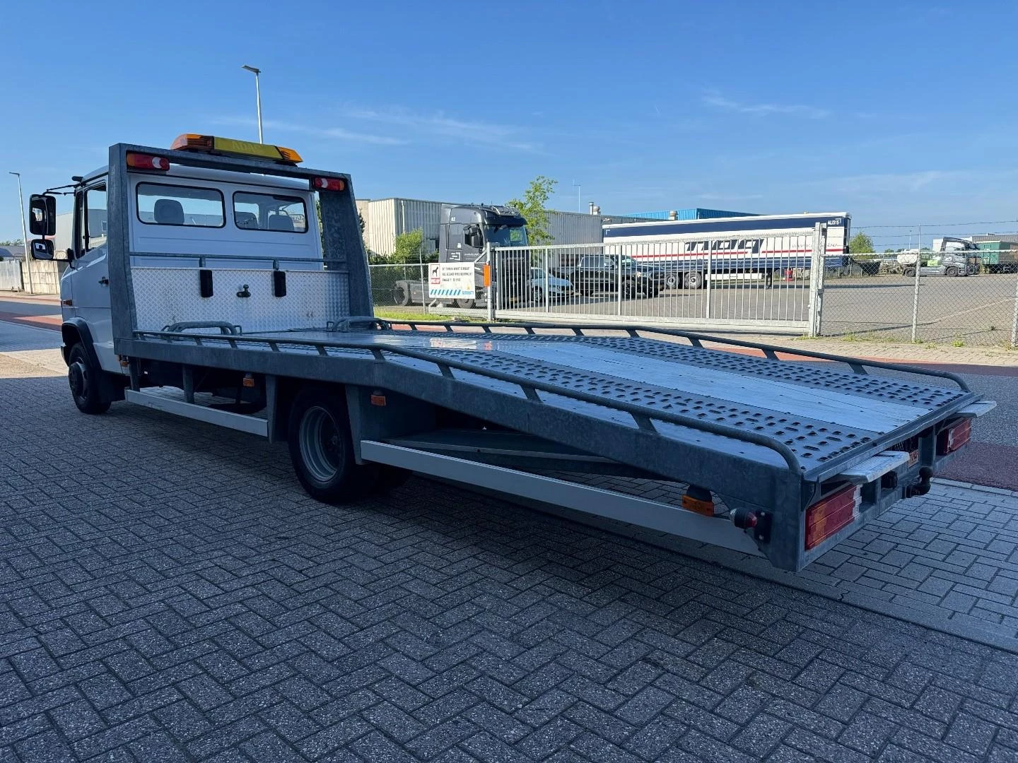 Mercedes-Benz Vario 614, Tijhof Galvaniced Car transporter 2010 imagen 6