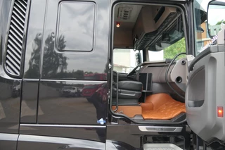 DAF XF 530 2021 - | Retarder | 2Tanks | 722251Km | 2021 | Smart Tacho 2 | Full Air | Metallic Black Clr. | Special Int. | Stand Klima | 2Beds | Euro6-D | Belgium Truck obrazek 47