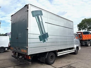 Mercedes-Benz LK 1994 - 817 (6-CILINDER) ORIGINAL DUTCH TRUCK WITH CLOSED BOX (MANUAL GEARBOX / FULL STEEL SUSPENSION) obrazek 3