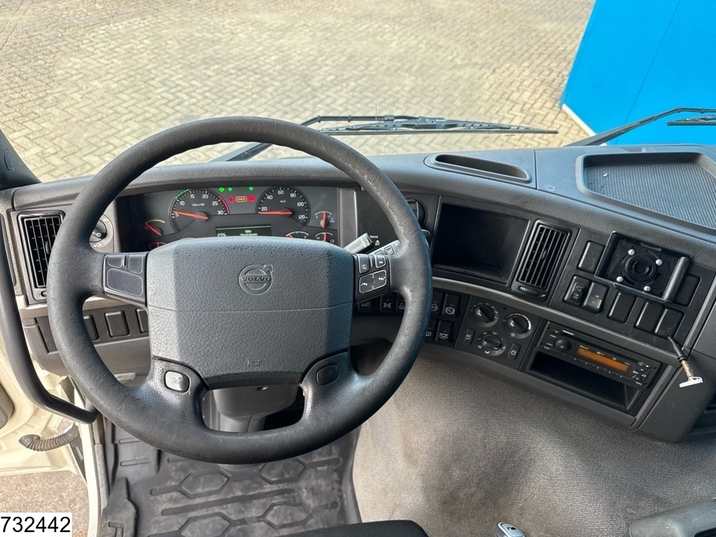 Volvo 2012 - FMX 410 8x4, EURO 5, Retarder, HIAB, Remote image 15