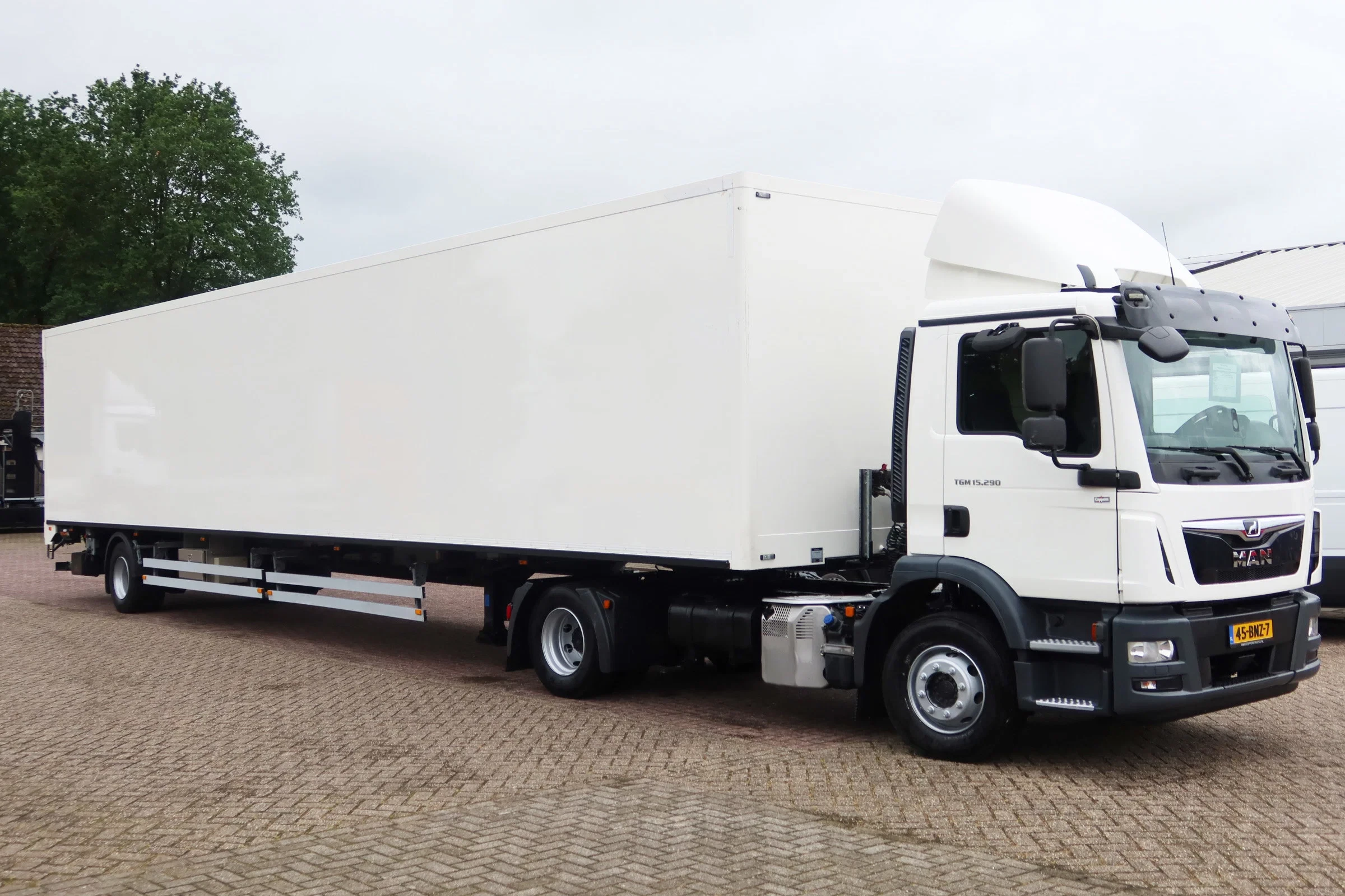 MAN TGM 2019 - 15.290 Trekker + Heiwo city trailer geisoleerd + klep DHollandia 2000kg afbeelding 2