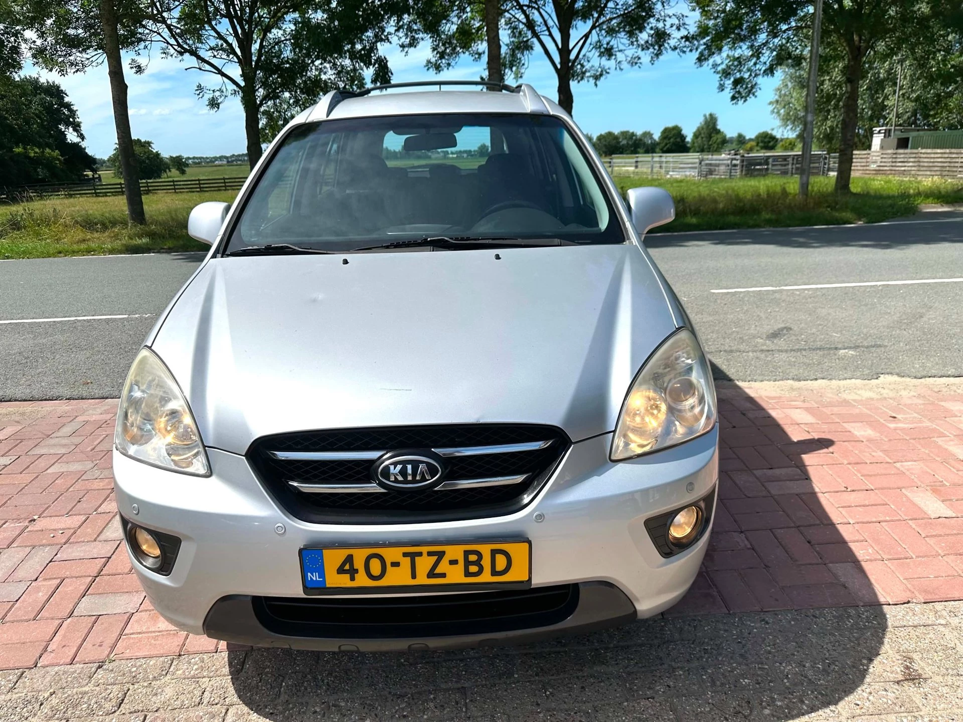 Kia Carens 2007 - 2.0 CVVT X-ecutive Automaat 144 PK Benzine afbeelding 4