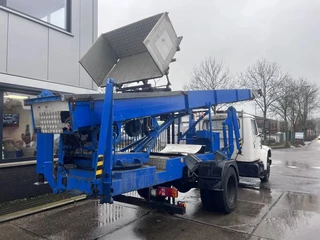 International 4600 1989 - 4x2 210HP + TEUPEN hyLIFT obrazek 4