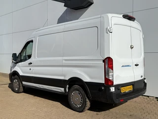 Ford E-Transit 2023 - 68kWh 184PK L2H2 316km WLTP 97,2% (SOH) Climate Control Cruise Control CarPlay Camera Navigatie Parkeersensoren v+a image 2 thumbnail
