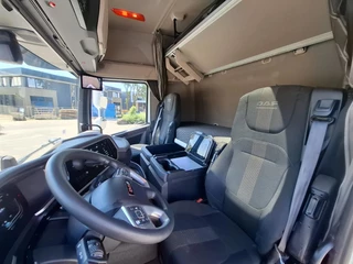 DAF NGD XF 530 2022 - / ONLY:242459 KM / HYDRAULICS / TUV:31-08-2026 / DEB / AEBS / LDWS / FRIDGE / AUTOMATIC / EURO-6 / 2022 afbeelding 33