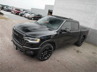 Dodge Ram 1500 2024 - 3.0L SST H.O. 540PK Limited Night CrewCab 4x4 zdjecie 35