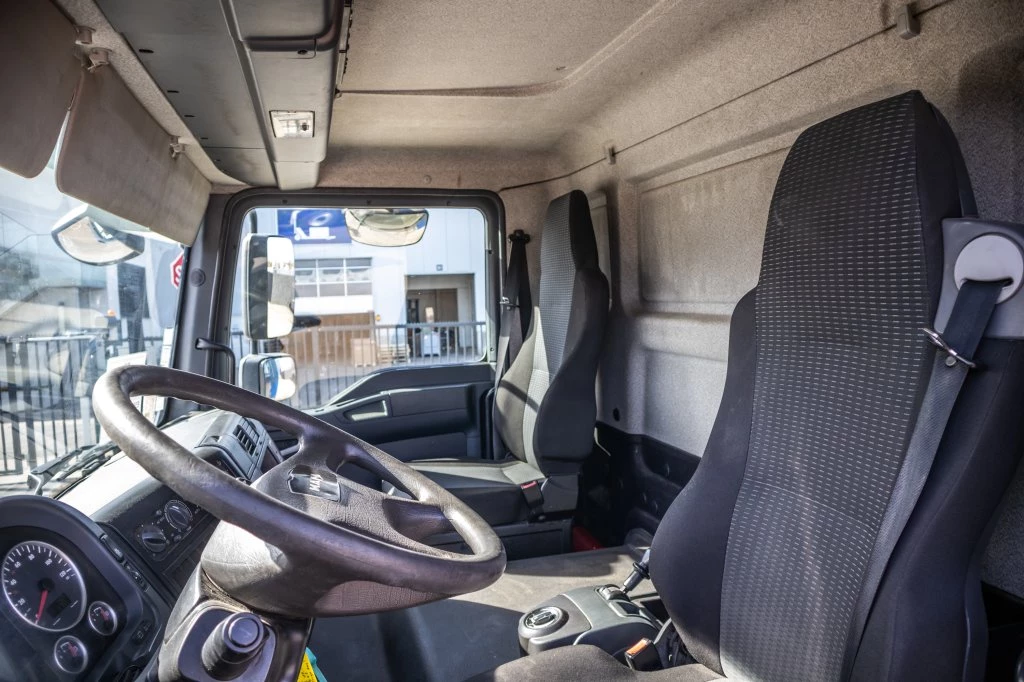 MAN TGL 2013 - 12.220 BL - THERMOKING image 10