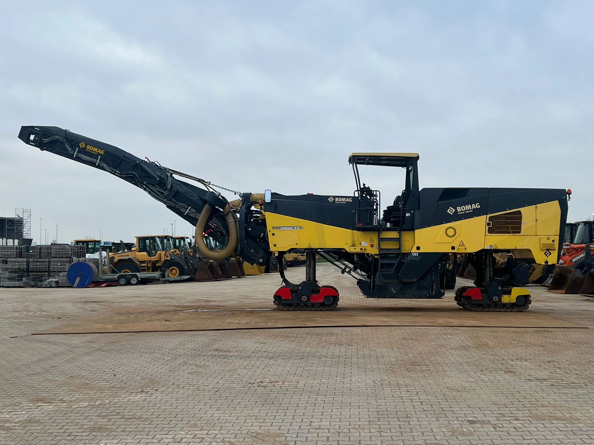 Bomag BM2000 / 75 Cold Planer 2015 afbeelding 2