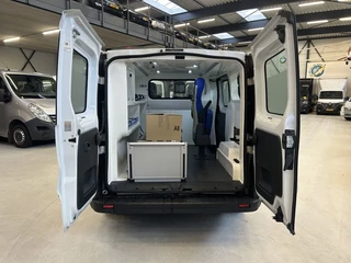 Renault Trafic - 1.6DCI L1H1 Ambulance UNUSED NIEUW Airco Cruisecontrol 3X Op Voorraad nieuw en on gebruikt bild 9