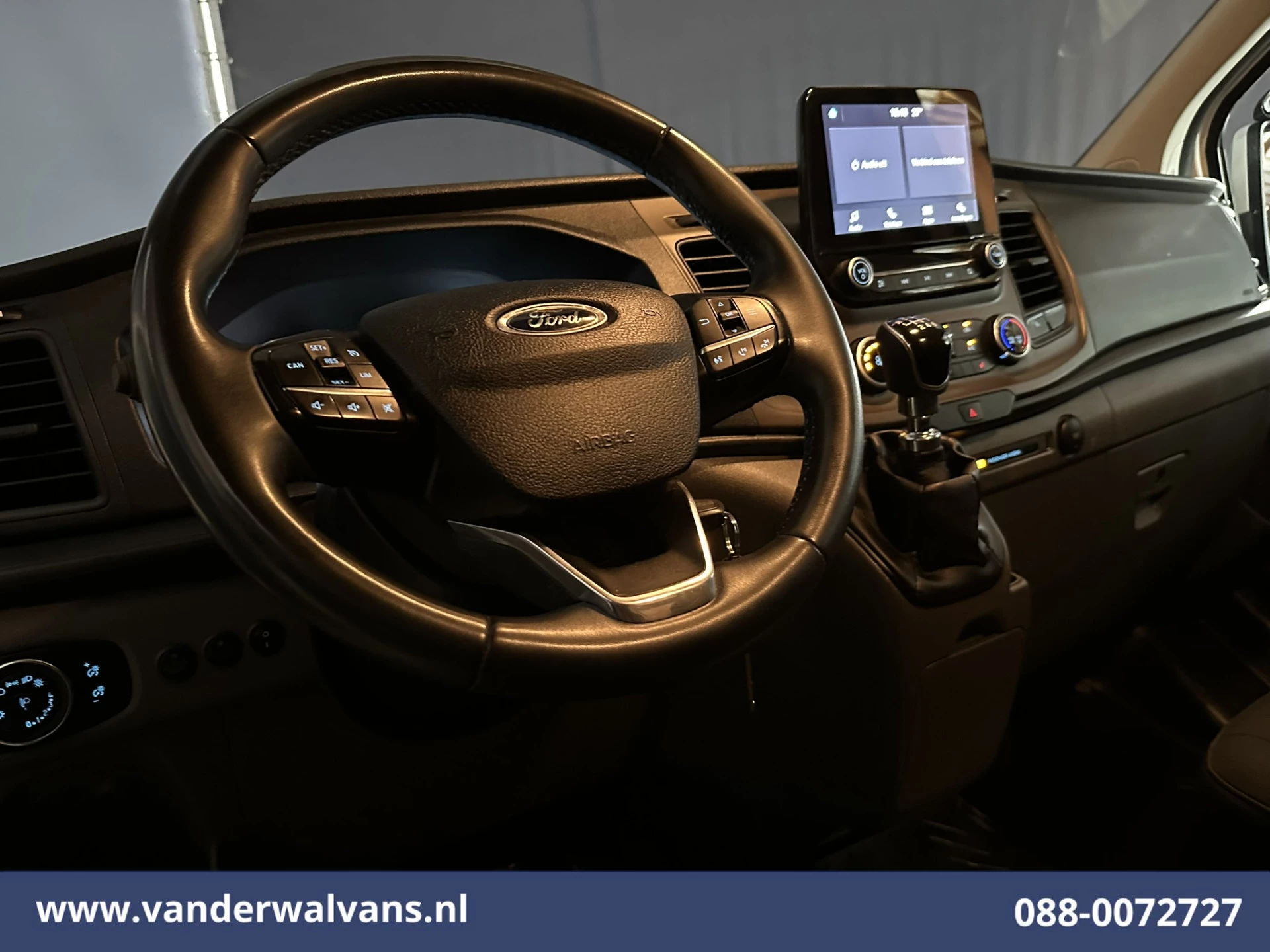 Ford Transit Custom 2022 - 2.0 TDCI 130pk L2H1 Euro6 Airco | Camera | LED | Apple Carplay | Cruisecontrol | 2800kg Trekhaak obrázek 16