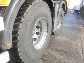 Volvo FM 460 2015 - 8X4 R afbeelding 16