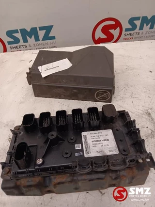Mercedes-Benz N/A 2010 - Occ frontmodule regeleenheid Mercedes immagine 1