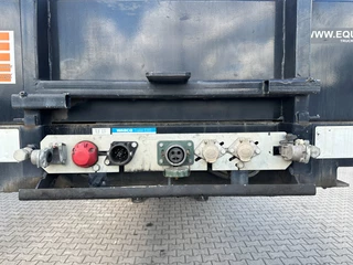 Broshuis N/A 2015 - 3ABSD Lowloader 3-axle / GVW: 53.000kg / Neck: 23.000kg / hydraulic steering + ramps + loading table / 4.60m extendable / winch / liftaxle immagine 15