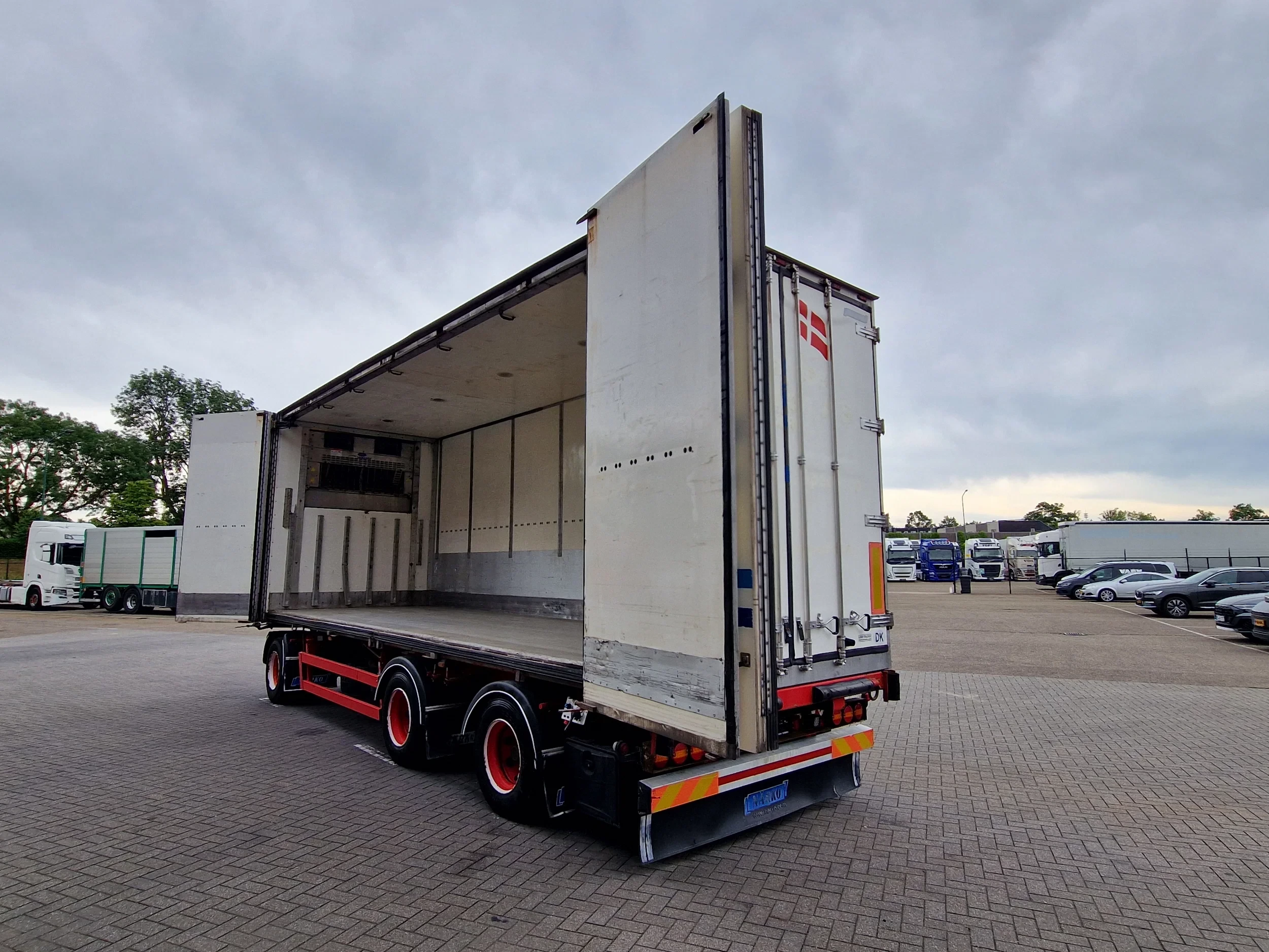 Mercedes-Benz Actros 2019 - 2553 6x2 - Thermoking frigo - Loadlift + Narko trailer 3 axle изображение 19