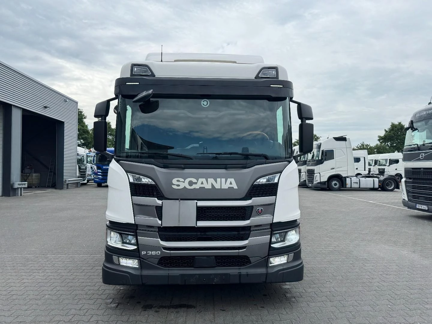 Scania P 2021 - P360 4x2 , 134000 km ! perfect distribution truck afbeelding 4