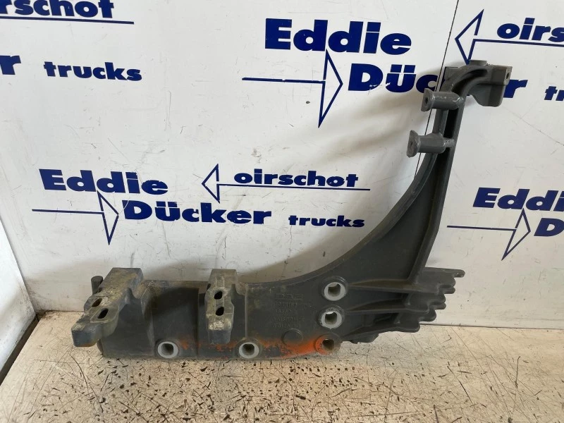 DAF - 1948152 / 2035146 OPSTAPSTEUN RH (MORE PIECES IN STOCK) afbeelding 1