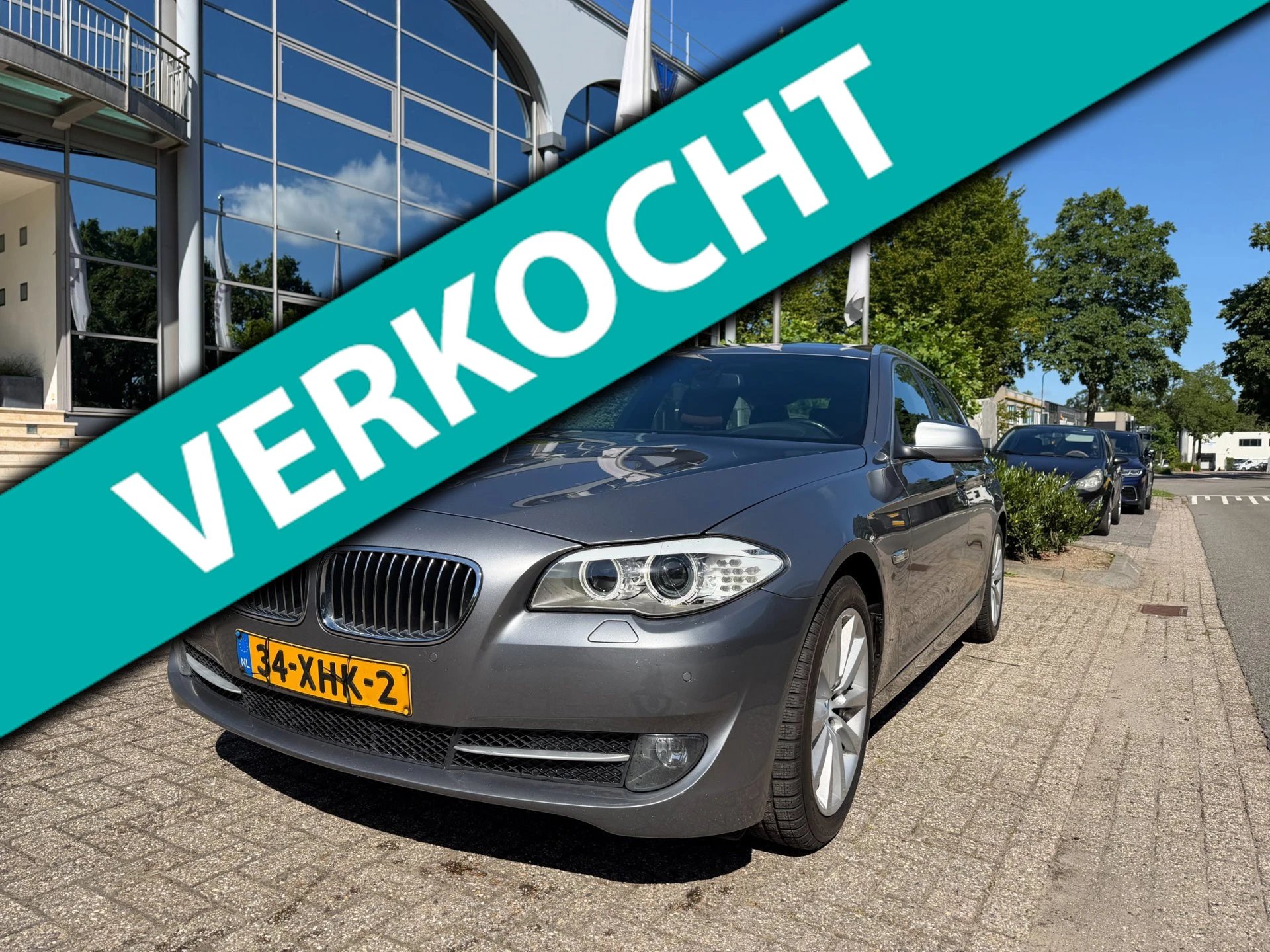 BMW 5 Series 2012 - Touring 520i High Executive aut ,panod.,leer,navi,trekh image 1