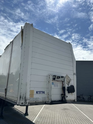 Schmitz Cargobull SCB S3B 2017 - / Roof - Dach - Dak Schade obrazek 17