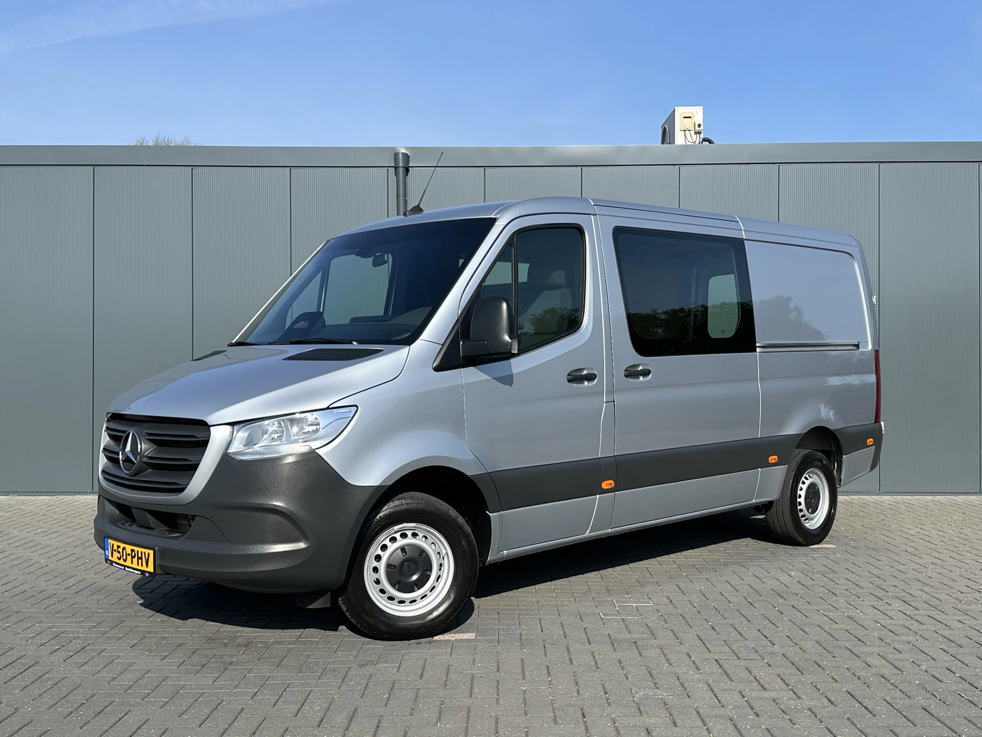 Mercedes-Benz Sprinter 2024 - 317 CDI 9G-TRONIC / L2H1 / RWD / 3.500 KG AHG / 2x SCHUIFDEUR / CAMERA / CRUISE / BLIND SPOT / CARPLAY obrázek 2