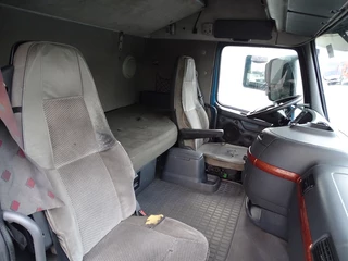 Volvo FH 2005 - FH-12 N.T. GL XL imagen 4