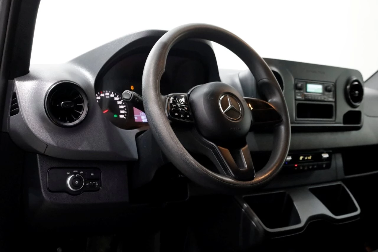 Mercedes-Benz Sprinter 2023 - 317 CDI 170pk 9G Automaat D.C. Open Laadbak Trekhaak 3500kg 02-2023 obrázek 18