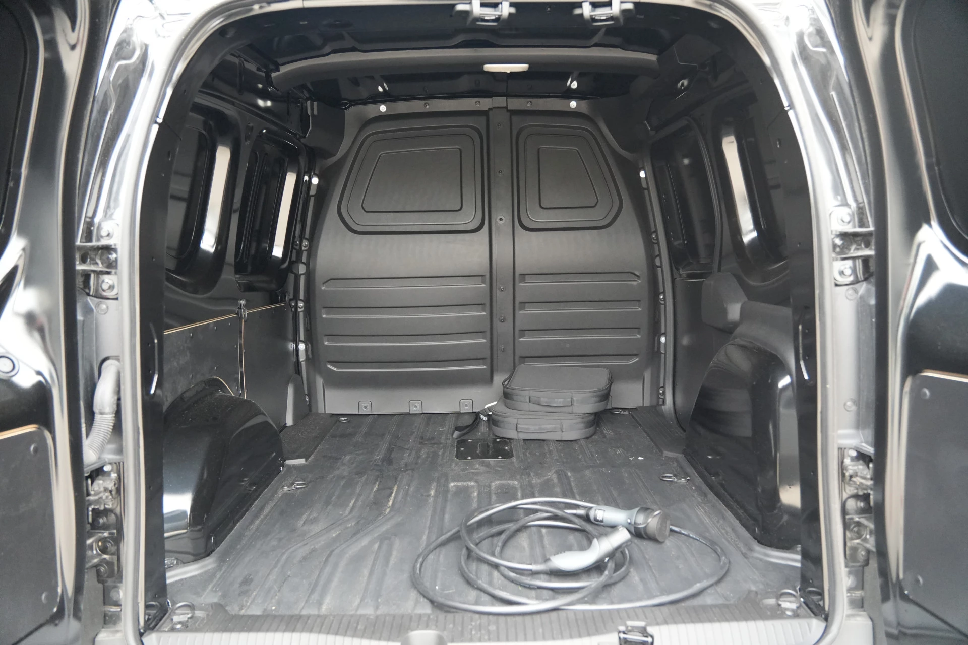 Mercedes-Benz eCitan 2026 - 112 Base L1 45 kWh 122pk - Cruise - Stoelverwarming - Camera - PDC - Auto Clima - Rijklaar Bild 11