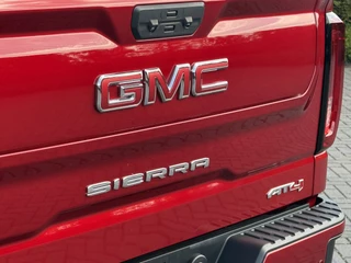 GMC Sierra 2024 - AT4 6.2L V8 420 PK / BPM VRIJ!! / VIRTUAL COCKPIT / HEAD UP / 360 CAMERA / BOSE / LEDER / TREKHAAK / 3500 KG AHG bild 30