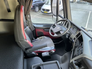 Volvo FM 370 2017 - Globetrotter / 827 dkm obrazek 3