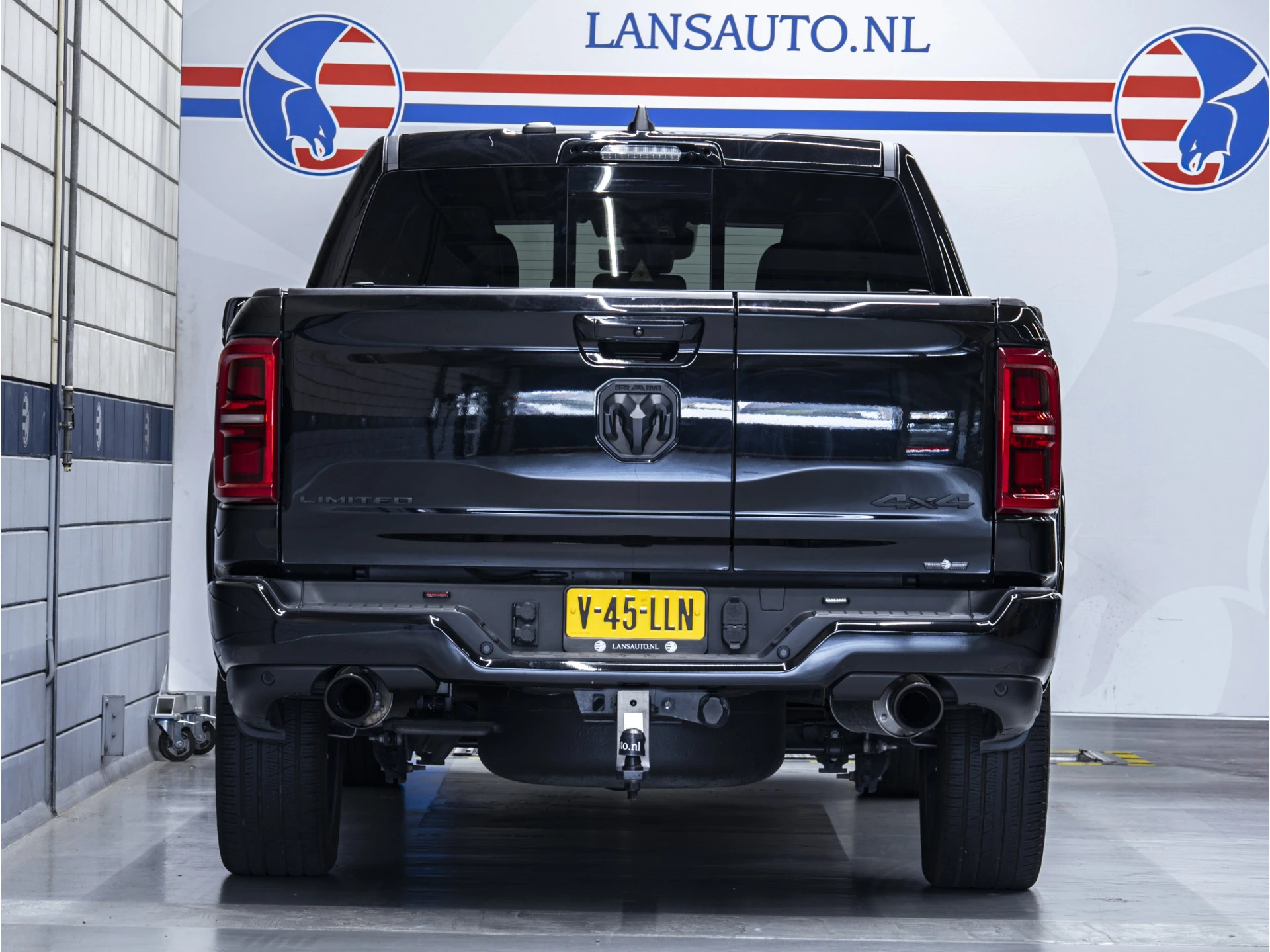 Dodge Ram 1500 2024 - Limited Night Hurricane | 3.0L High Output 540pk 4x4 Crew Cab image 4
