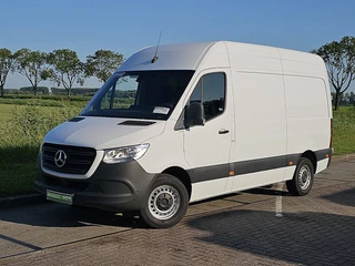 Mercedes-Benz Sprinter 2022 - 317 image 2 miniature