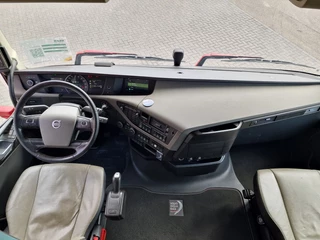 Volvo FH 2019 - 13.540 Globetrotter XL 6x2 - Chassis 4.30 WB - Retarder - Ocean race - Full air - Leather zdjecie 12