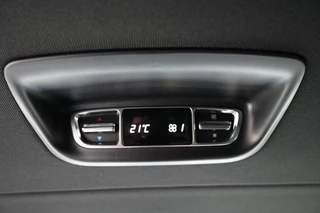 Mercedes-Benz V-Class 2024 - 250d 4-Matic AMG L3 DC Avantgarde zdjecie 27